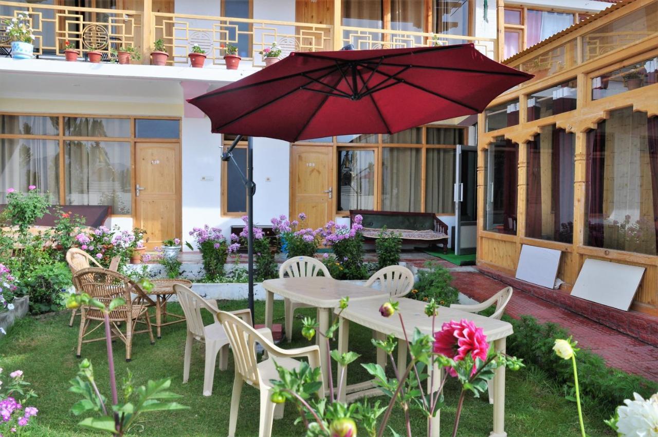 Laksdup Guest House Leh Exterior foto